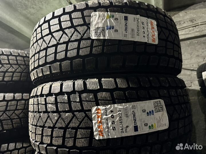 Maxxis SS-01 Presa SUV 245/45 R20 и 275/40 R20 106R