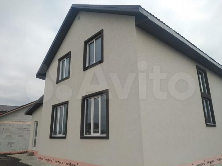 Дом 185 м² на участке 7 сот.