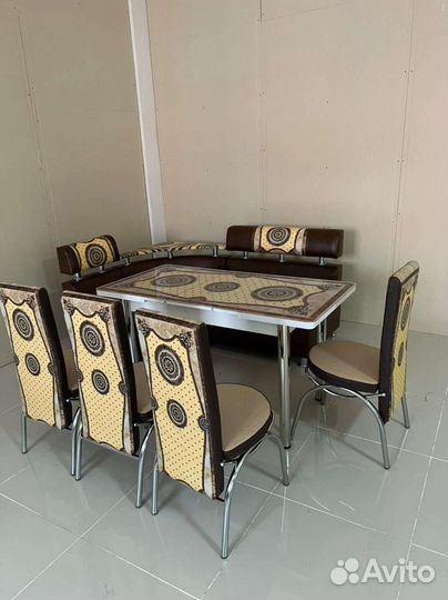 Диван стол стул комплект