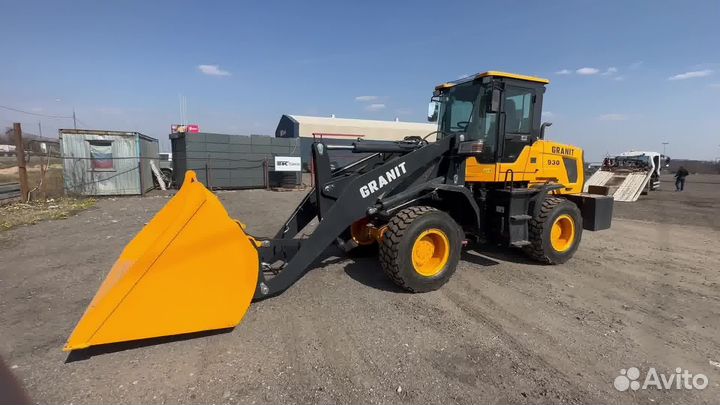 Фронтальный погрузчик Granit 930, 2023