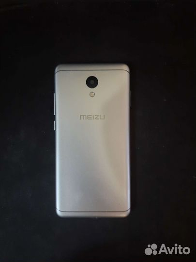 Телефон Meizu M6