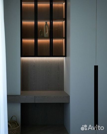 Шкаф на заказ с рабочей зоной