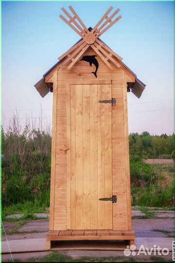 Уличный туалет деревянный DRE452