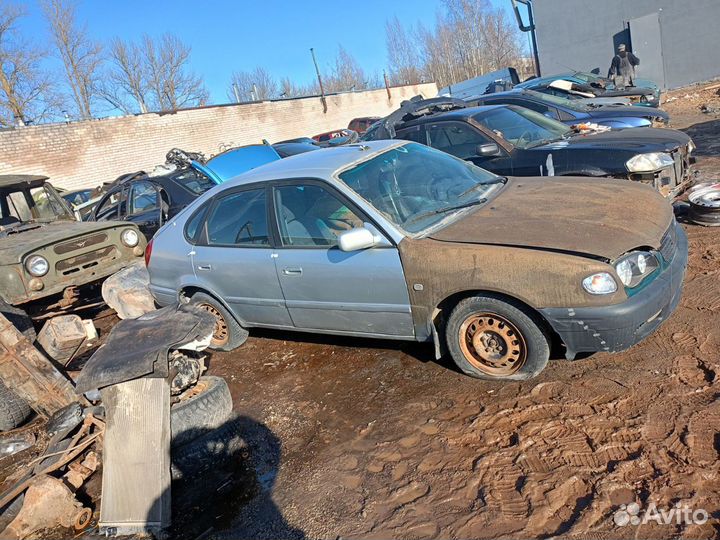 Разбор на запчасти Toyota Corolla E11