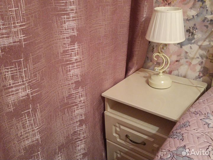 Спальный гарнитур (с хорошим матрасом)