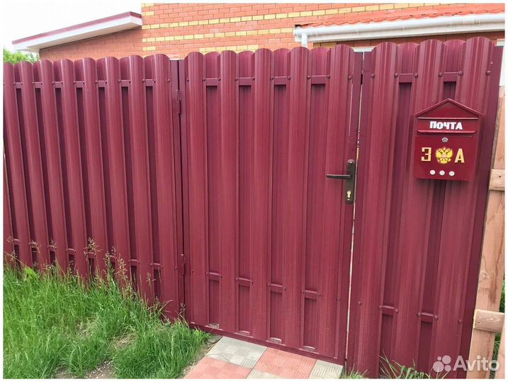 Забор евроштакетник