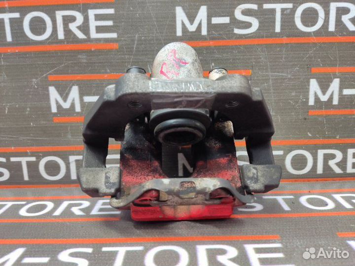 Суппорт задний правый Bmw 7-Series E66/65 N62B44A