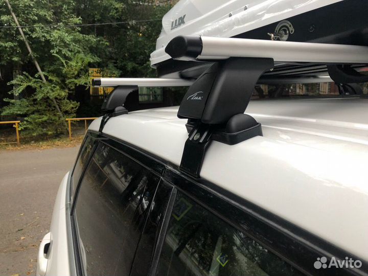 Автобокс багажник на крышу Range Rover Evoque