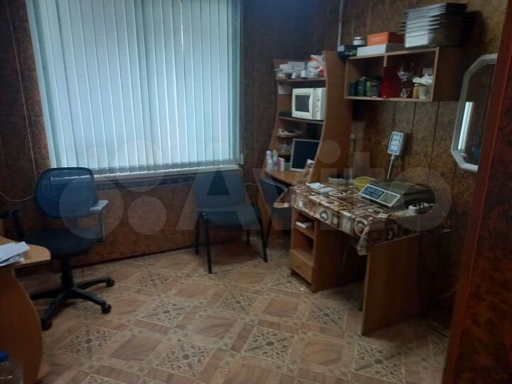Торговая площадь, 77 м²
