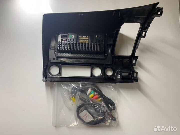 Штатная магнитола Хонда Цивик 8/Honda Civic 4d 10