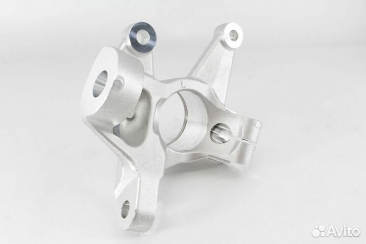 Кулак поворотный левый Mitsubishi Outlander