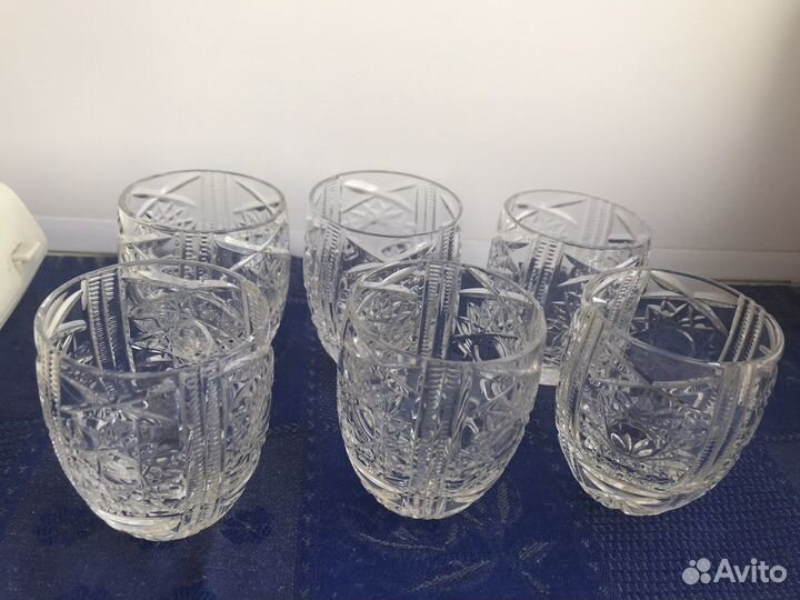 Хрустальные стаканы и набор стопок. Винтаж