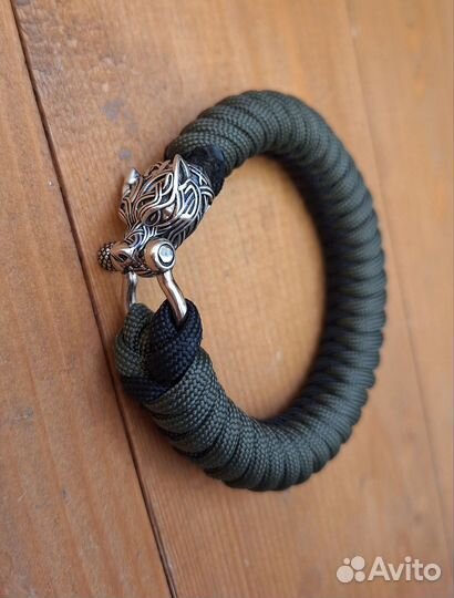 Браслеты из паракорда