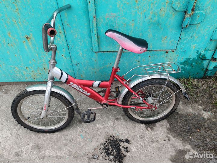 Велосипед бу детский с боковыми калесиками