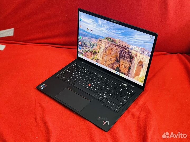 Ноутбук Lenovo X1 Carbon Gen 9 (4К экран)