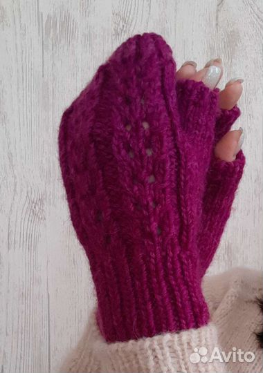 Берет и митенки женские
