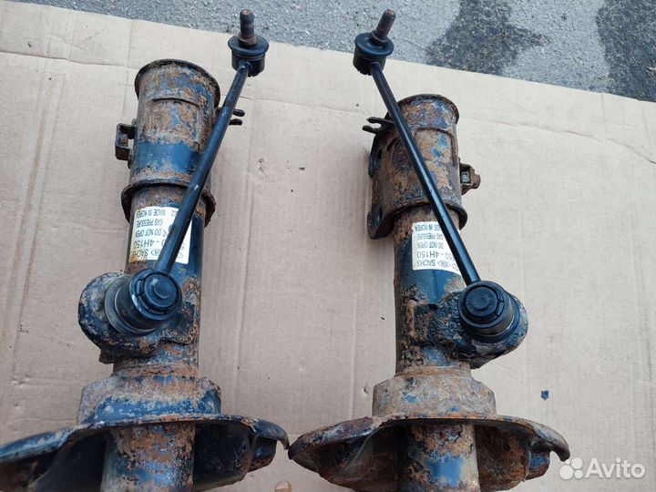 Стойка передняя к-т Hyundai starex H1