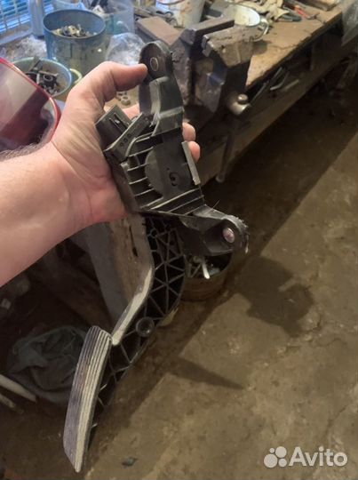 Педагь газа solaris 2018