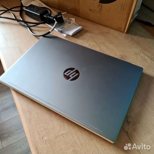 Ноутбук hp pavilion 13 i5-10го 512гб