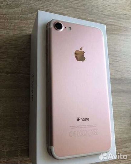 Телефон iPhone 7