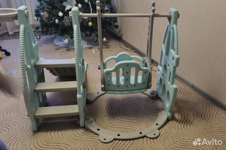 Детская горка с качелей