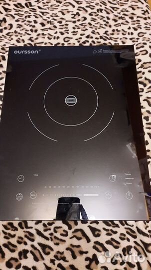 Индукционная плита настольная Oursson ip1210T/BL