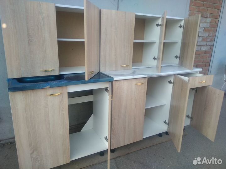 Набор мебели для кухни