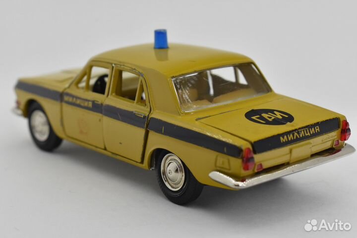 Волга Газ 24 Милиция гаи модель 1:43