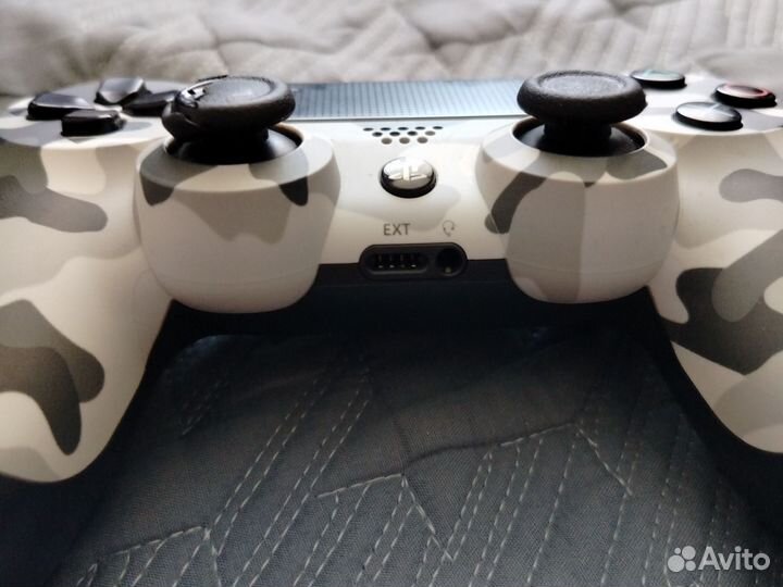 Джостик ps4 камуфляжной окраски