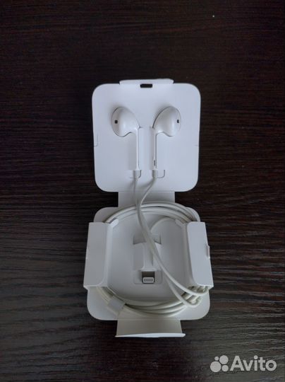 Наушники apple earpods lightning