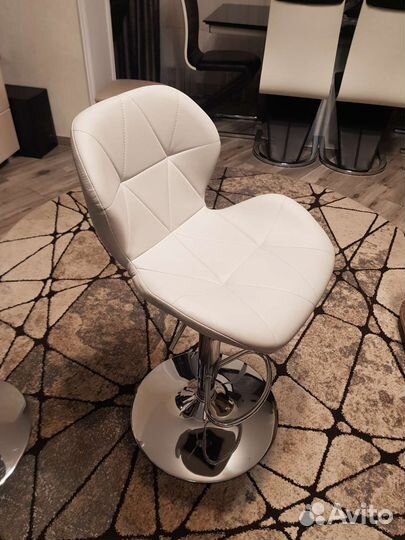 Барный стул