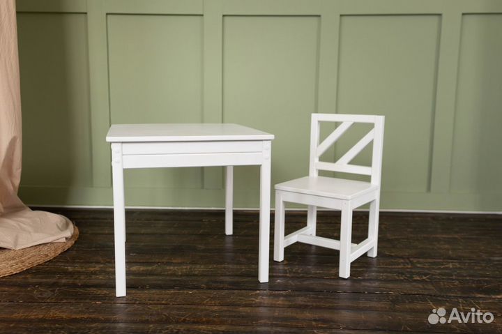 Детский столик, стульчик