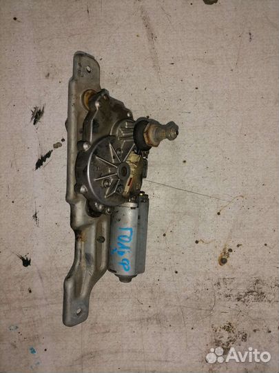 Трапеция дворников задней двери Volkswagen Golf 3