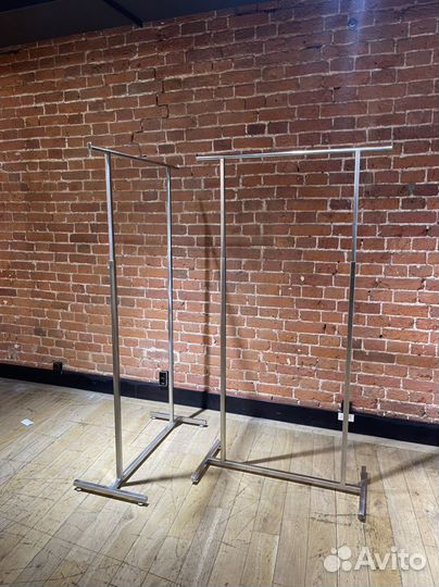 Аренда рейлов/вешал на маркет-мероприятие