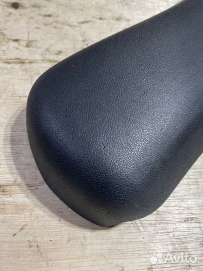 Пластик сиденья передний левый Mercedes-Benz