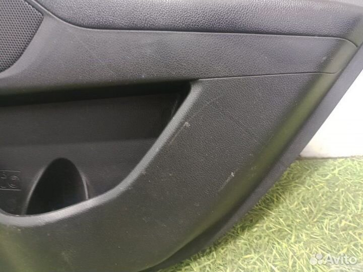 Дверная карта задняя правая Kia Optima седан 2.0