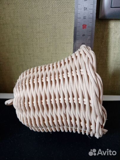 Колокольчик из ротанга