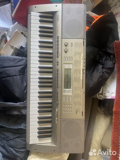 Синтезатор casio lk 270