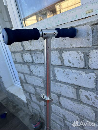 Трюковой самокат Razor