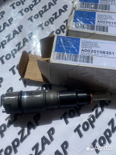 A0020108351 Mercedes-Benz /форсунка топливн.Новое