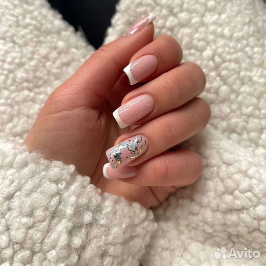 Маникюр и педикюр