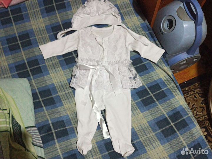 На выписку для девочки