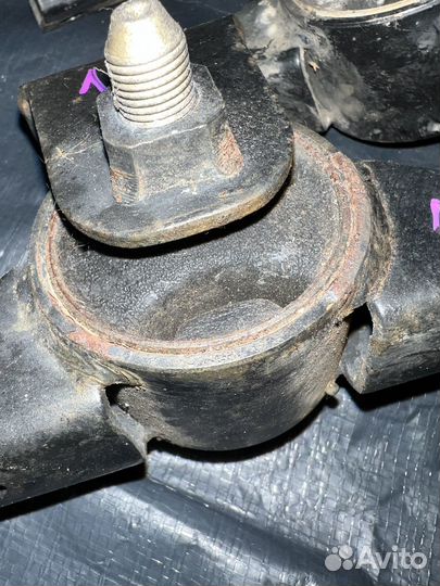 Опора переднего редуктора Паджеро 3 4