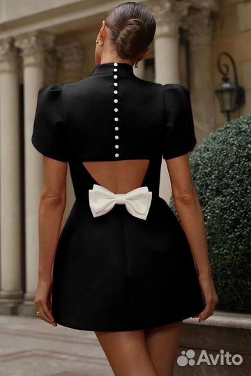 Платье с бантом
