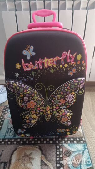 Детский чемодан на колесиках для девочек