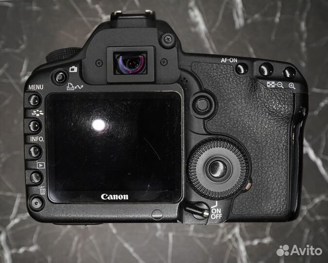 Зеркальный фотоапарат Canon 5d mark ll