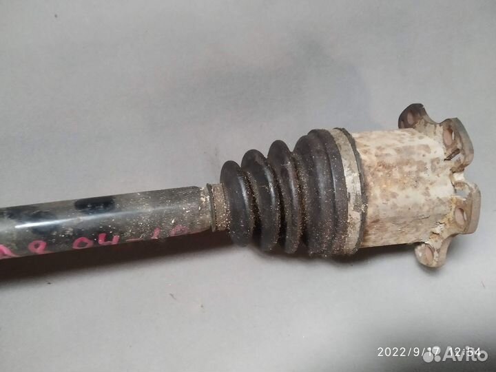 Полуось (приводной вал, шрус) A6 (C5) в Екатеринбу