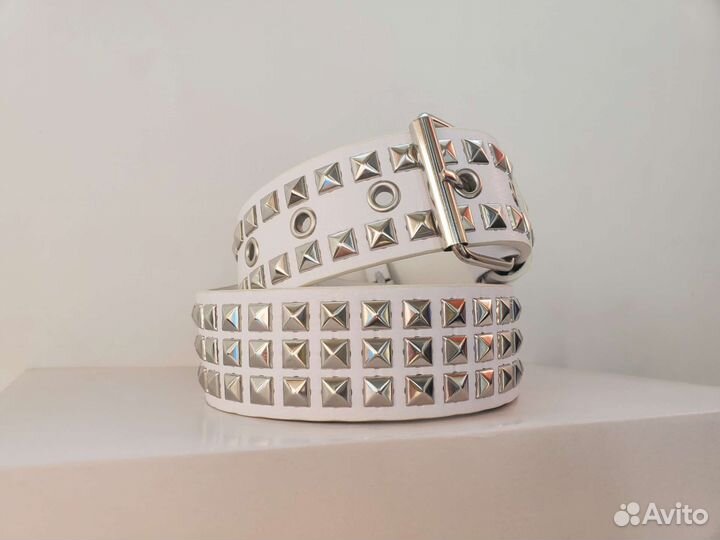 Ремень с заклепками белый Y2k