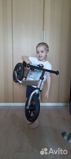 Беговел verenti вес 1,8 кг