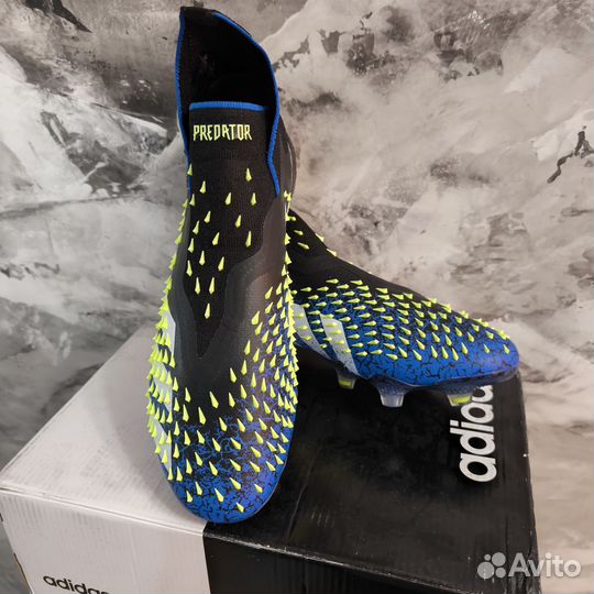 Бутсы Adidas Predator Freak